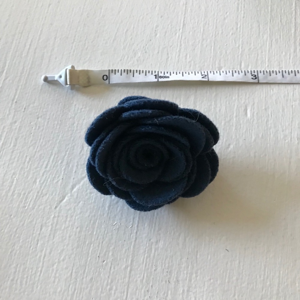 Handmade Wool Felt Pin - Picture 2 of 6